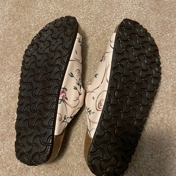 Birkenstocks practically new! Size 38. Floral design. - Picture 4 of 7